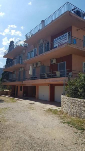 Athina Apartments Tolo